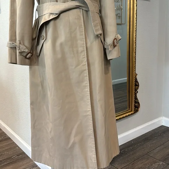 Burberry Tan Trench Coat - Picture 4 of 16